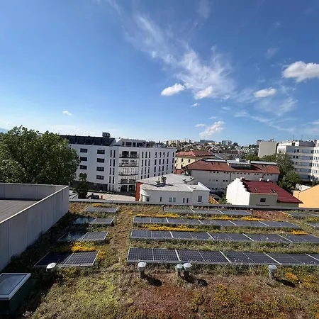 Arena View Apartmán *